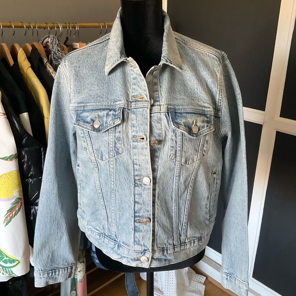 GAP Classic Denim Jacket